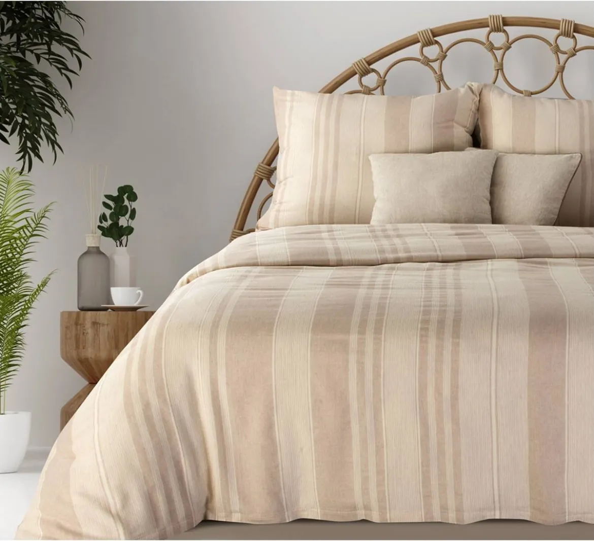 Ekskluzywna pościel Terra Collection beżowa w pasy 220x200 Seville