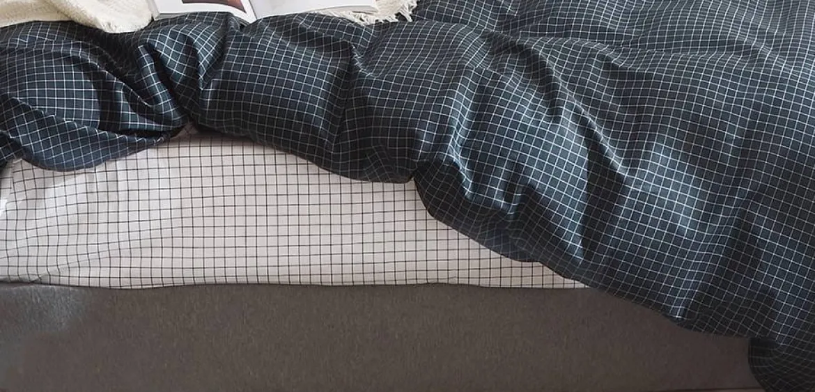 Komplet pościeli dwustronnej 200x220 w kratke