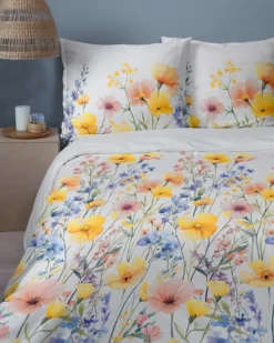 Komplet pościeli Home Satin z satyny bawełnianej 220x200 w kolorowe wiosenne kwiaty