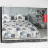 Komplet pościeli Home Satin z satyny bawełnianej 220x200 w geometryczną granatową mozaikę