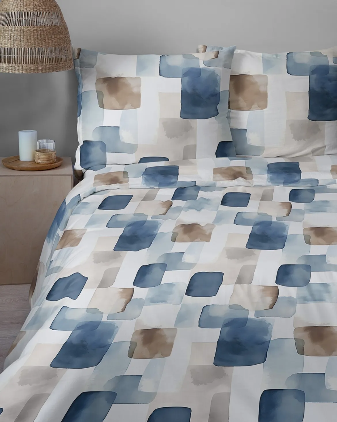 Komplet pościeli Home Satin z satyny bawełnianej 220x200 w geometryczną granatową mozaikę