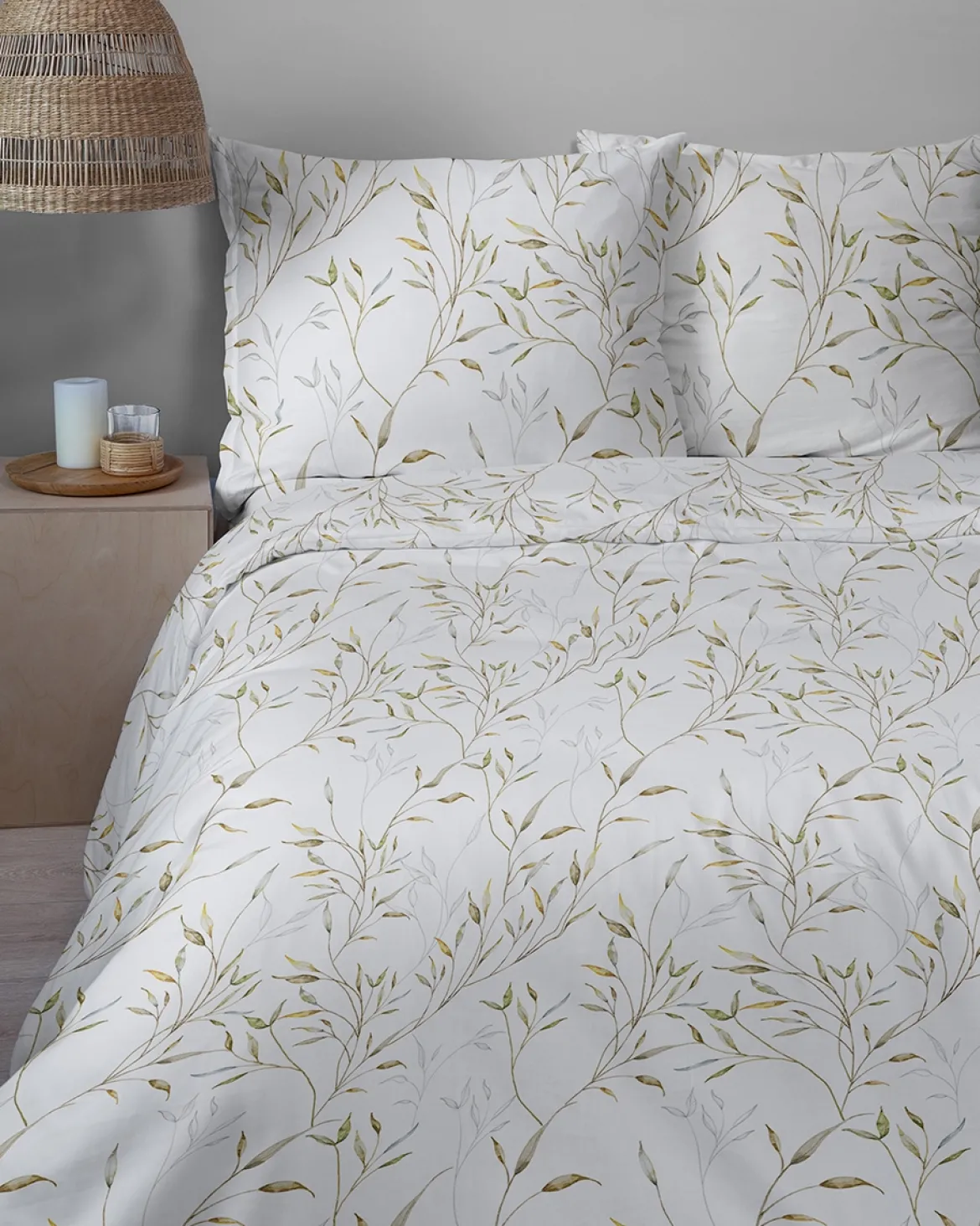 Komplet pościeli Home Satin z satyny bawełnianej 220x200 w zielono beżowe gałązki