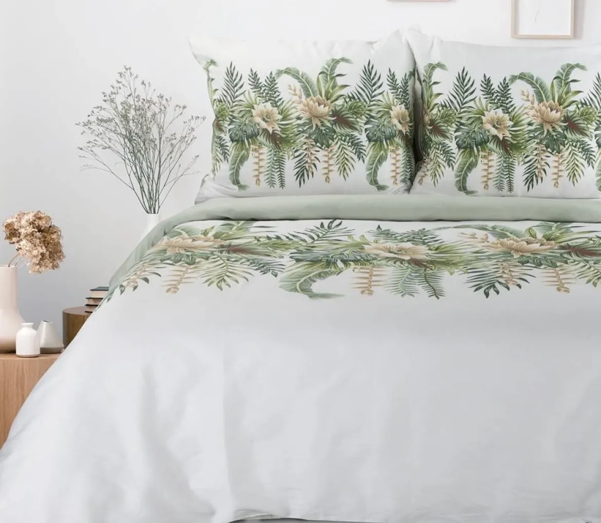 Komplet pościeli z bawełny satynowej biało miętowej Spring 220x200 w kremowe kwiaty w liściach