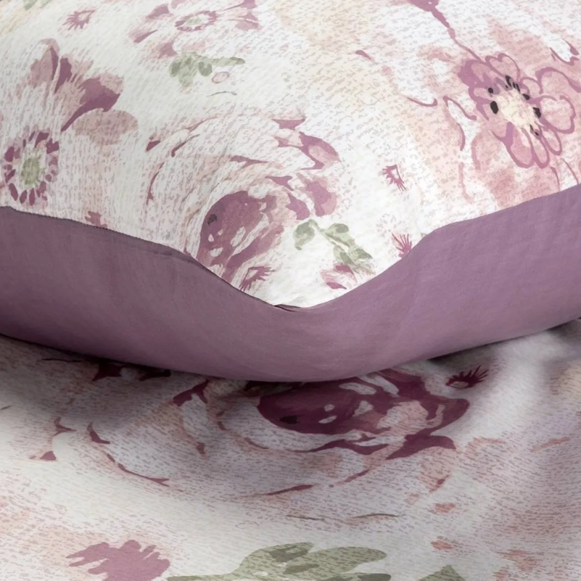 Komplet pościeli z bawełny satynowej Spring 220x200 w fioletowe kwiaty