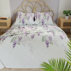 Komplet pościeli z bawełny satynowej w fioletowe kwiaty 220x200 Lavanya