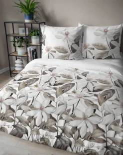 Komplet pościeli z satyny bawełnianej 160x200 w duże kremowe kwiaty Home Satin