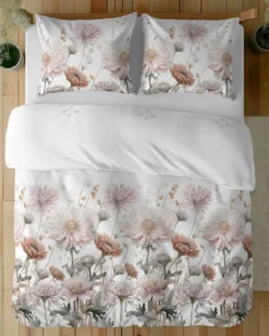Komplet pościeli z satyny bawełnianej 160x200 w pudrowe, beżowe i kremowe kwiaty Home Satin