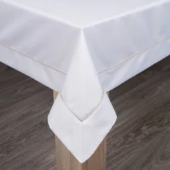 Obrus Madele 145x240 biały ze złotą lamówką