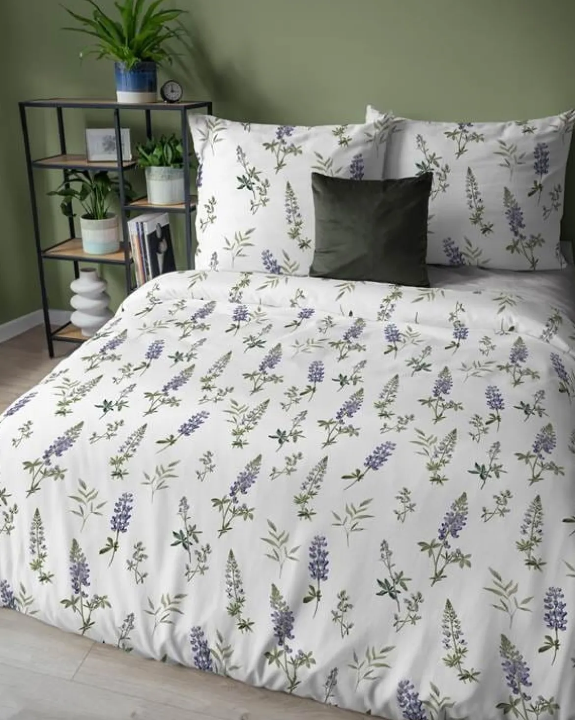 Pościel flanelowa w 160x200 w lawendowo fioletowe kwiaty łubinu