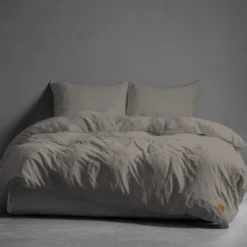 Pościel Pure Eco Line bawełniana 160x200 ciepłoszara z guziczkami