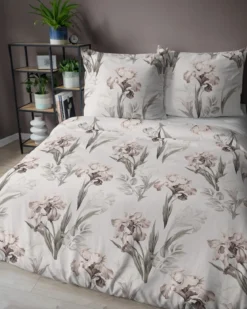 Pościel satyna bawełniana jasno kremowa 220x200 w beżowo różowe irysy Home Satin