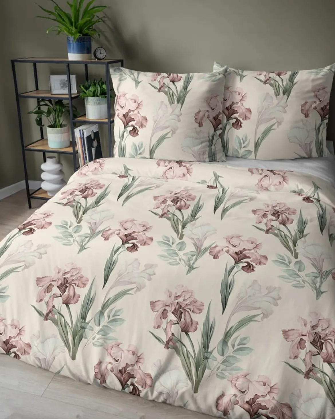 Pościel satyna bawełniana kremowa 220x200 w różowe irysy Home Satin