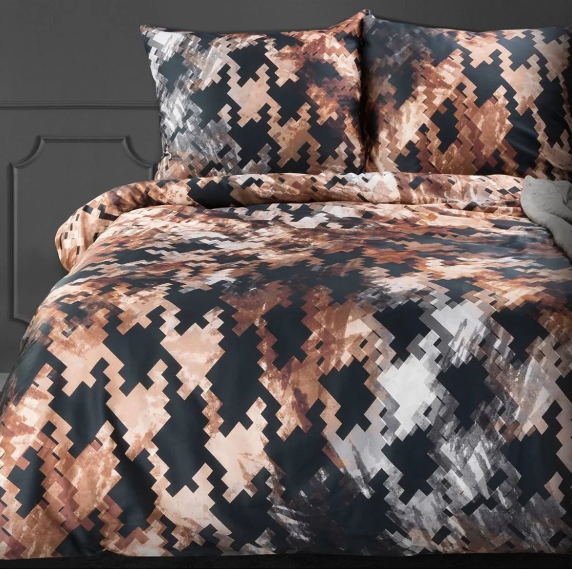 Pościel z naturalnej tkaniny Tencel brązowo czarna 220x200 Premium Eurofirany