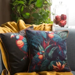 Poszewka dekoracyjna velvet 45x45 Papugi