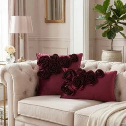 Poszewka velvetowa burgundowa 45x45 Róże