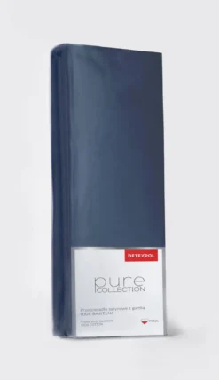 Prześcieradło Pure 220x200 satynowe z gumką w kolorze denim