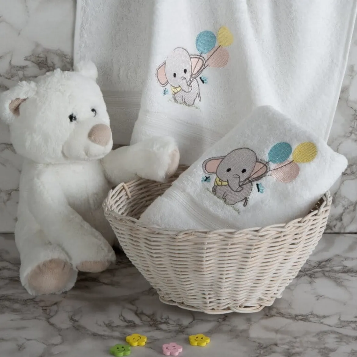 Ręcznik dziecięcy kąpielowy 70x140 Słonik z balonikami